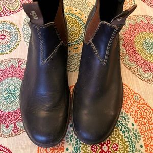 Size 12 mens in “Stout Brown” gentle used condition.